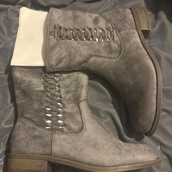 Womens Boots Dolce Mojo Jody Gray Suede Mid Block Heel Slip On Shoes size 7 - Picture 6 of 11